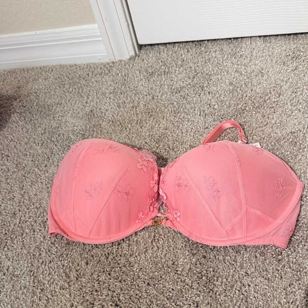 Victoria's Secret Pink Floral Lace Bra